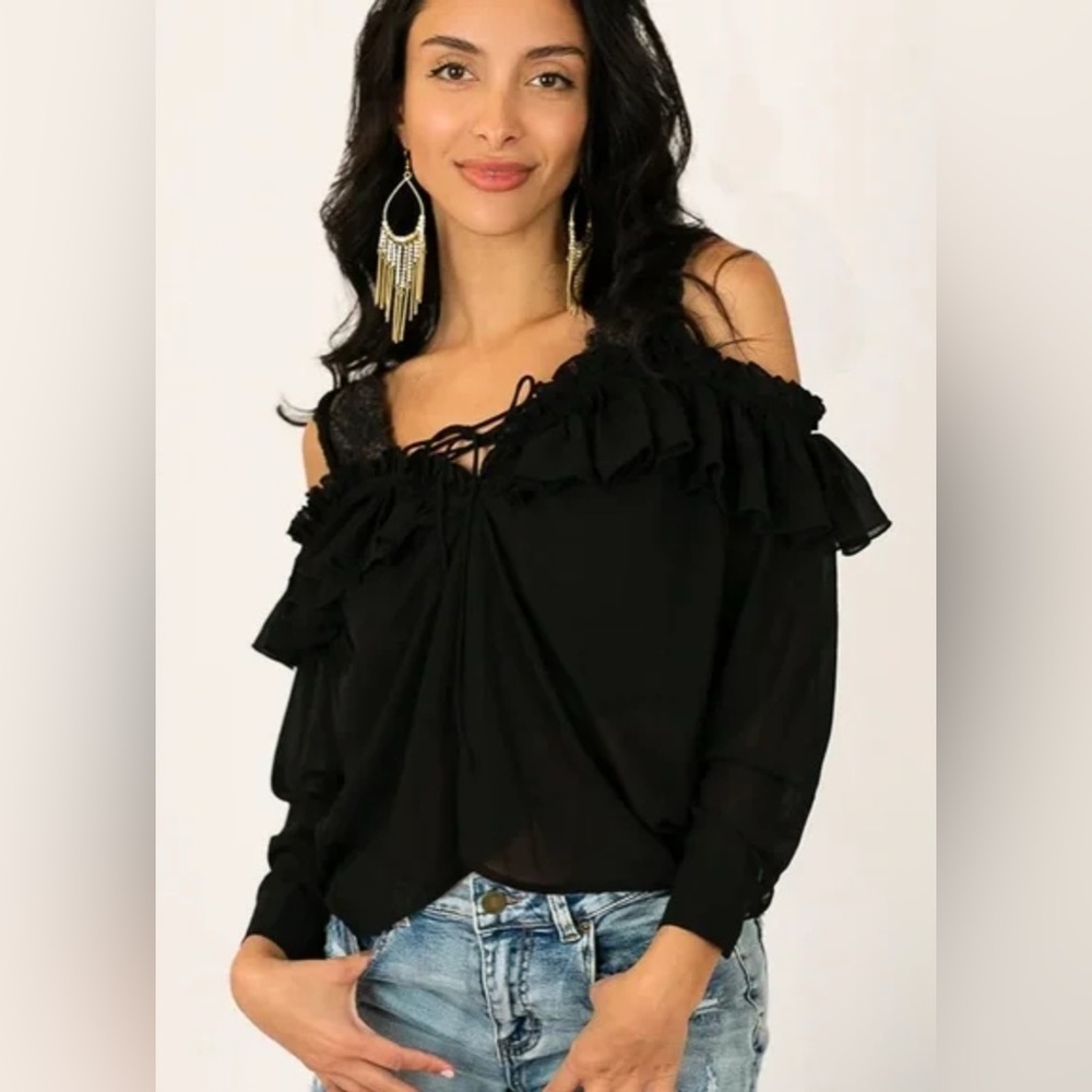 NWT Joyfolie Charlie Top in Black Size Large